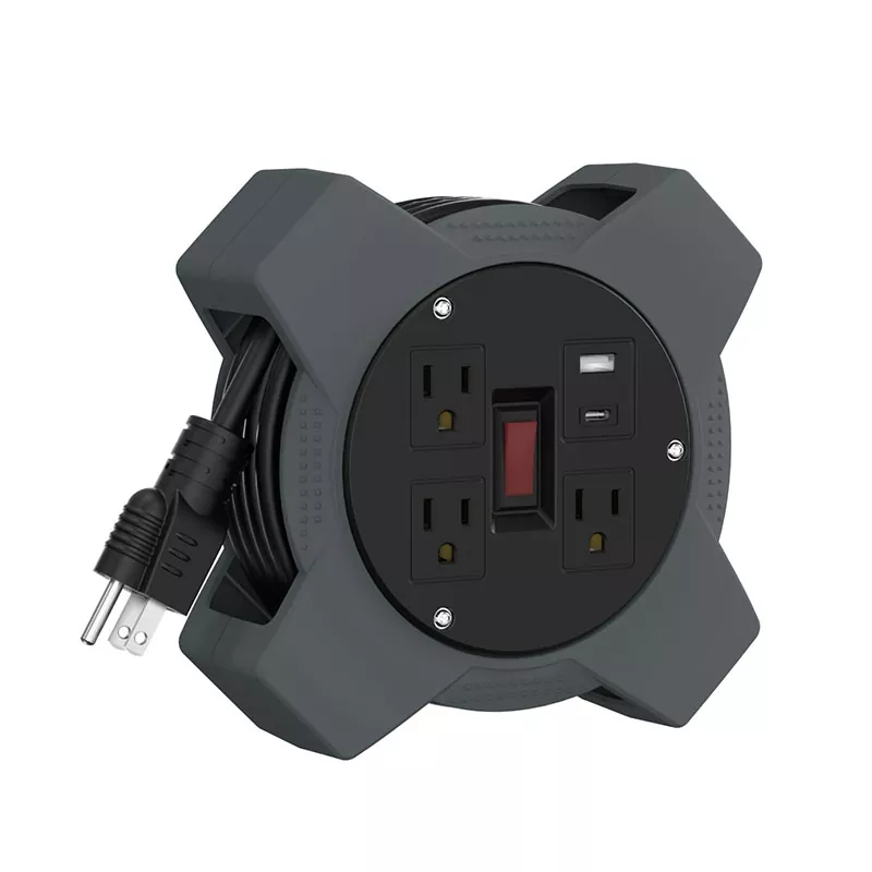 3 uttak usb plastledningsspol 20 fot 3 uttak usb plastledningsspol 20 fot